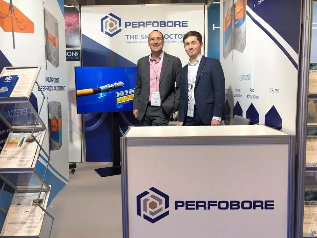 Фото стойки компании Перфобур